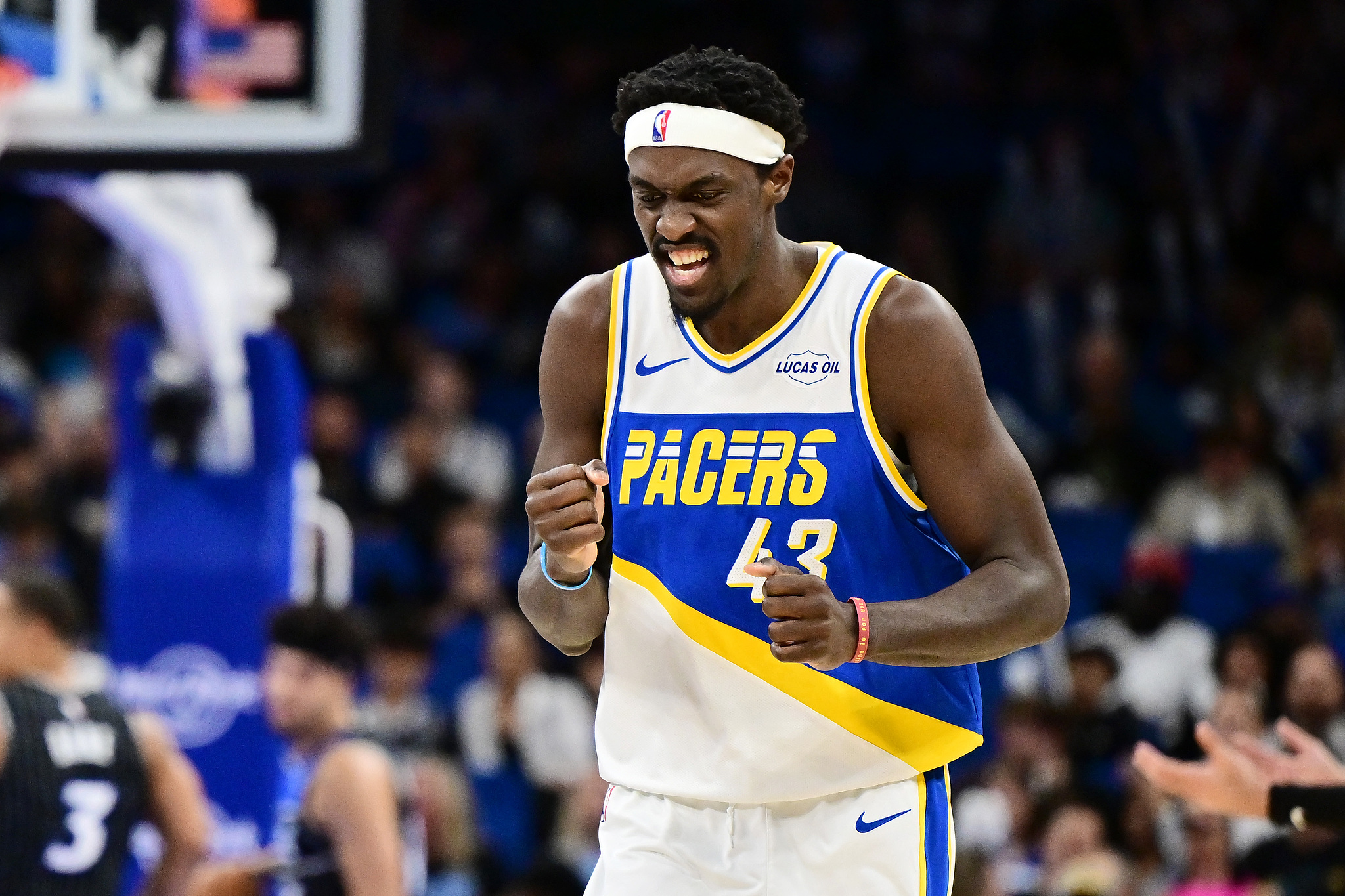 世界杯比赛在线观看平台-西亚卡姆37+6班凯罗39+6 步行者险胜魔术终结16连败